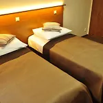 Villa B&B Nocleg Przy Centrum Zdrowia Dziecka - Warszawa Miedzylesie Wawer Blisko Czd Quarto em Acomodações Particulares Varsóvia