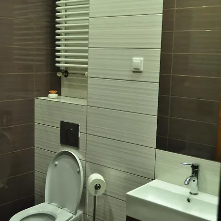 Δωμάτια σε οικογενειακή κατοικία Villa B&B *